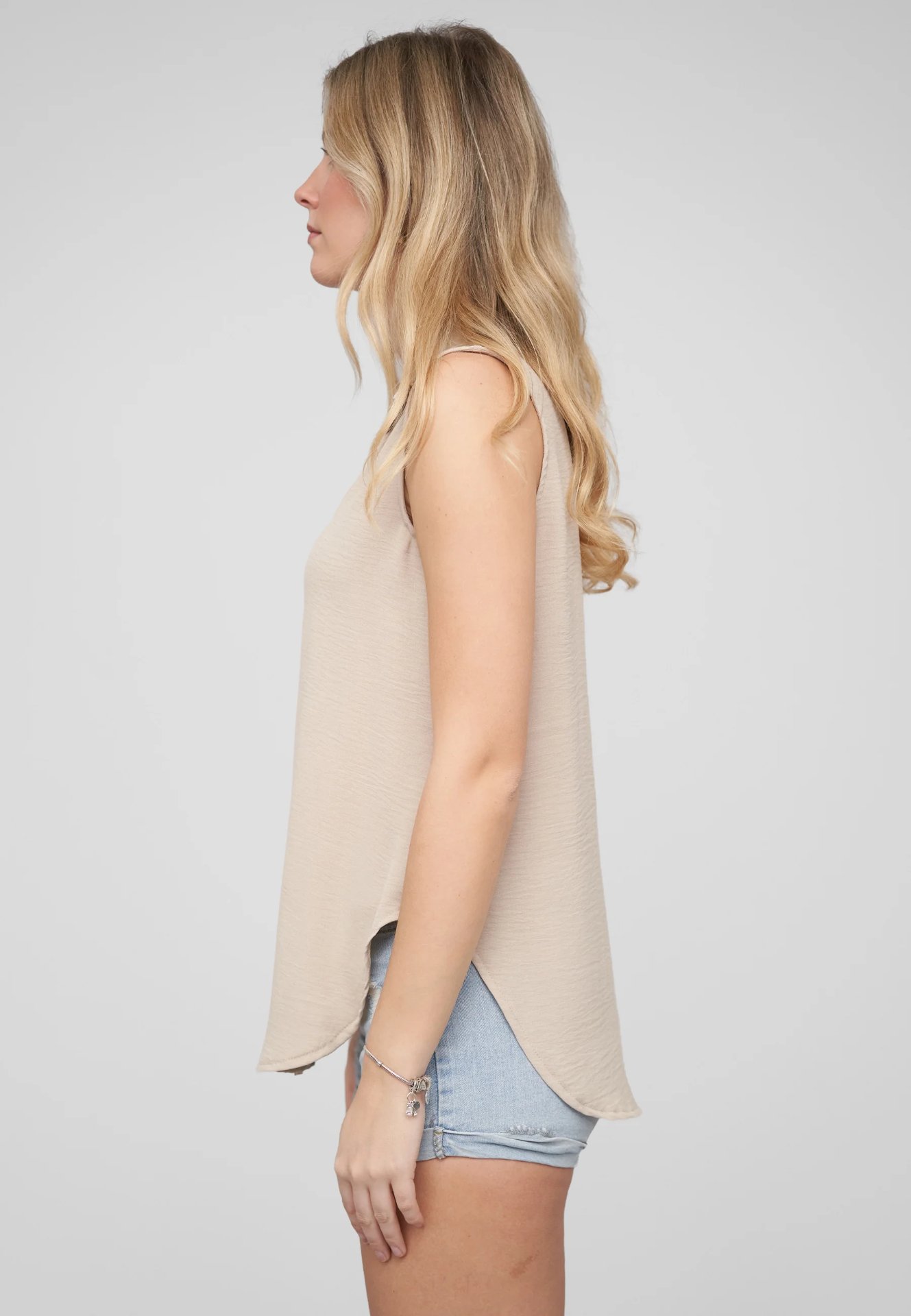 Sleeveless Button-Up Blouse – Bild 18