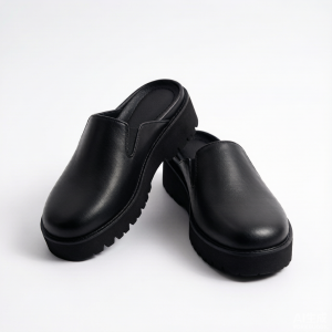 PULL&BEAR Flat Clogs